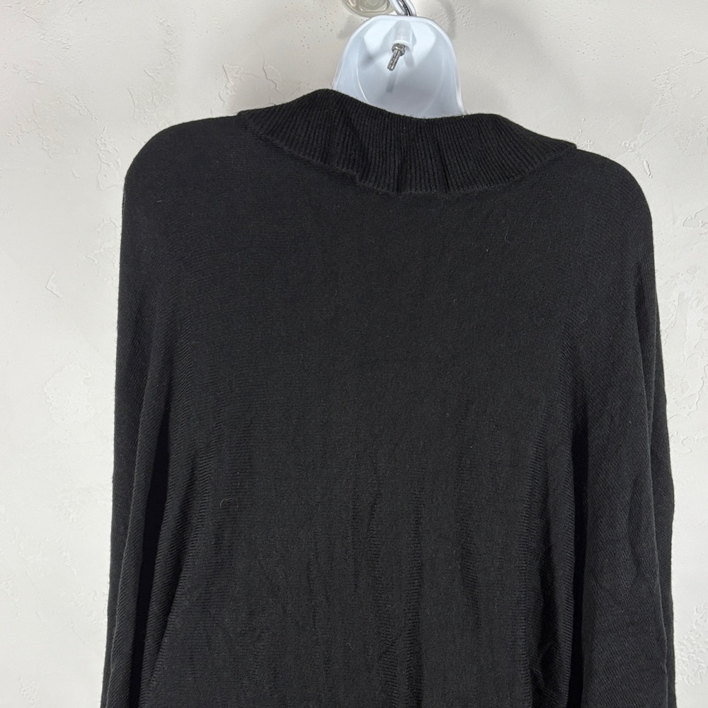Geneology Black Ruffled Open Wrap - Picture 6 of 8